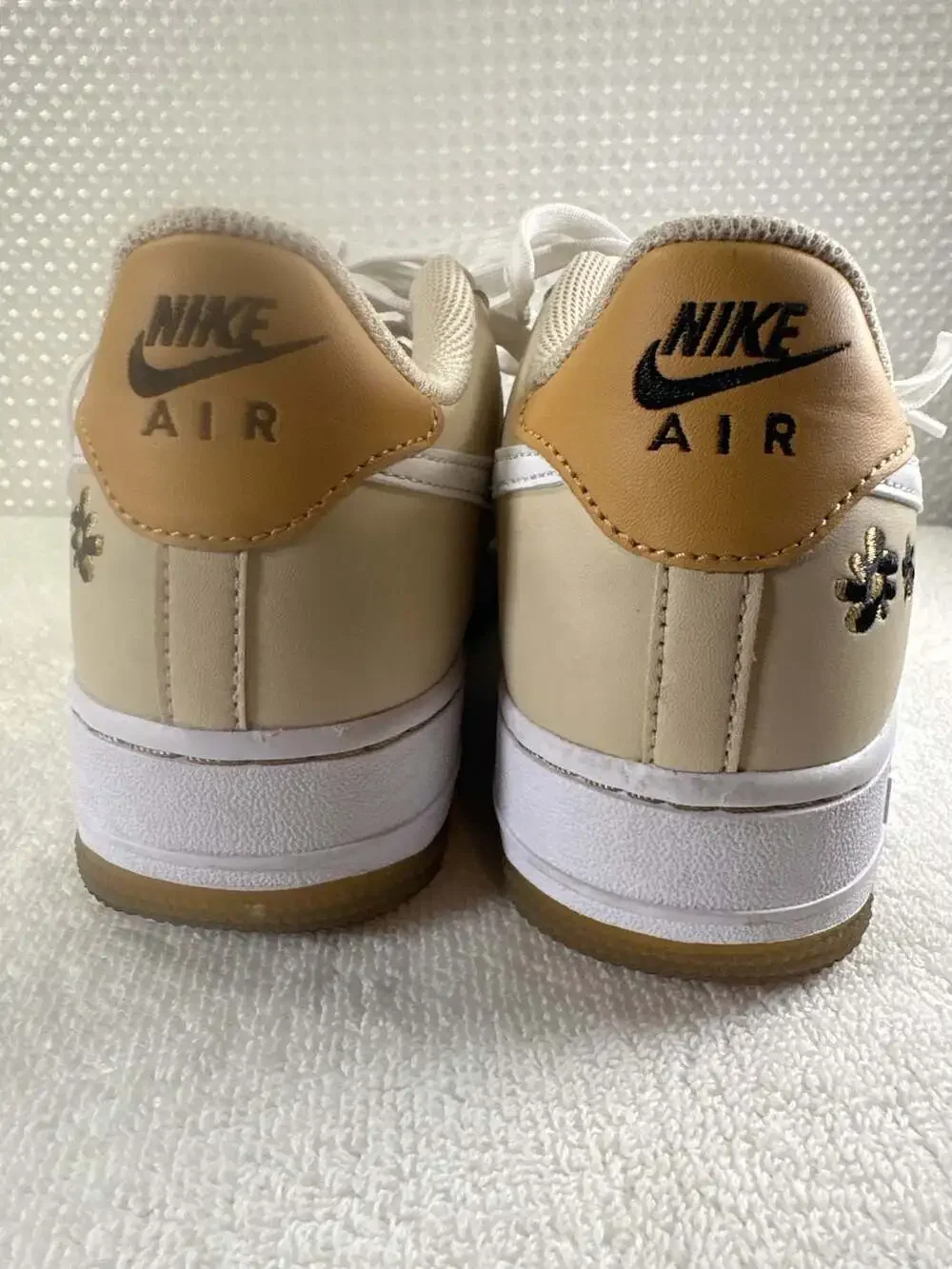 Nike Air Force 1 Low '07 LX Flower Sanddrift Gum Sole